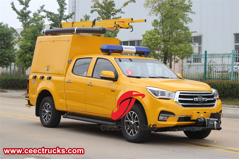 Isuzu 4x4 pickup service truck