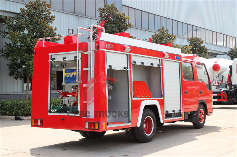 Isuzu fire fighting truck