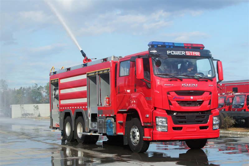 water tender fire ISUZU GIGA truck