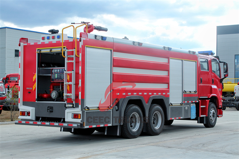 water tender fire ISUZU GIGA truck