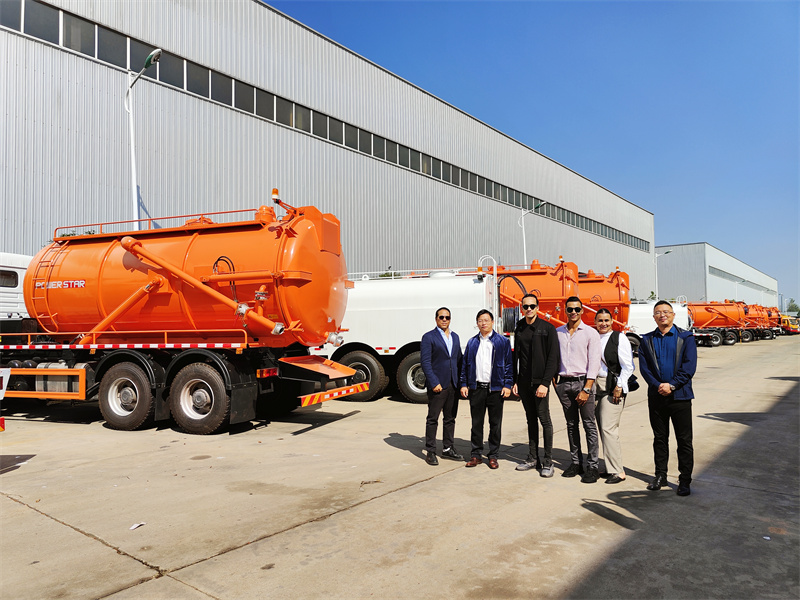 CEEC vacuum truck supplier