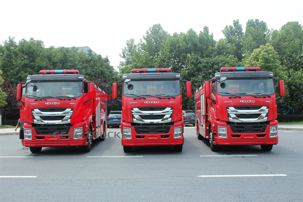 isuzu fire fighting truck