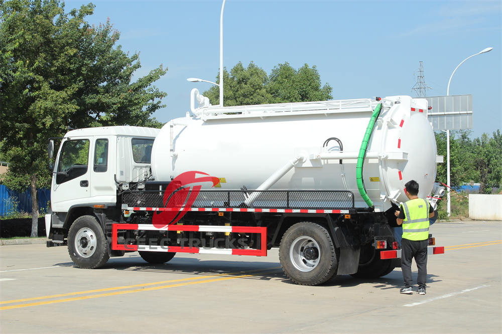 isuzu vacuum tanker supplier