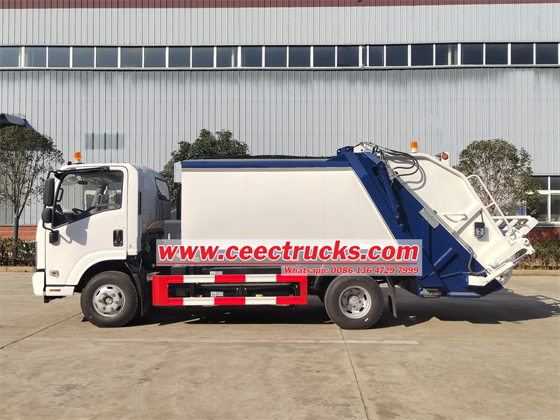 Isuzu 8 cbm electric rear loader garbage truck