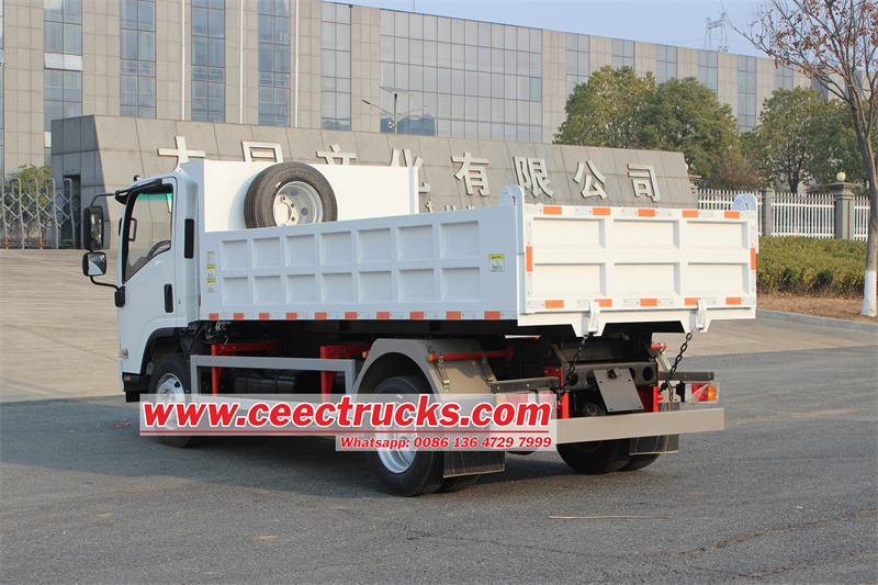 Isuzu 700P 4x2 dump tipper truck