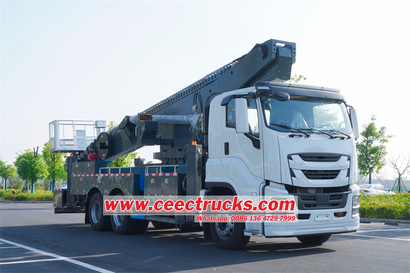 Isuzu 56 meter telescopic bucket truck