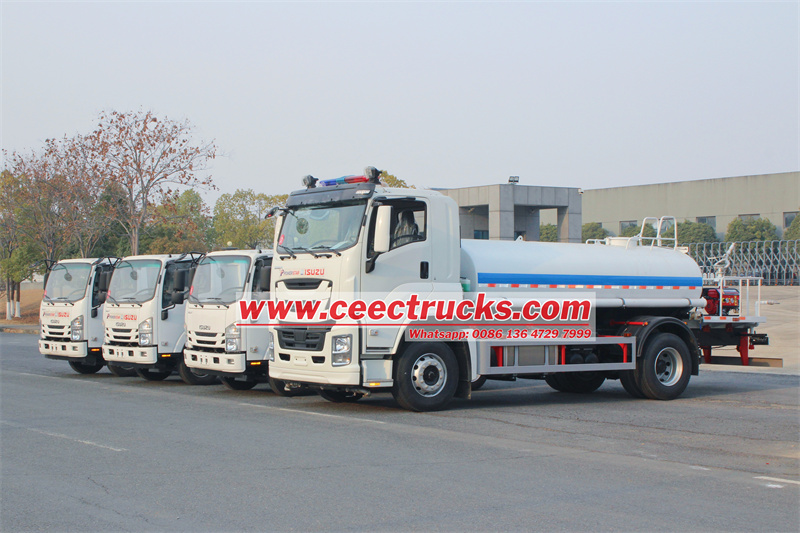 Isuzu GIGA water tank truck