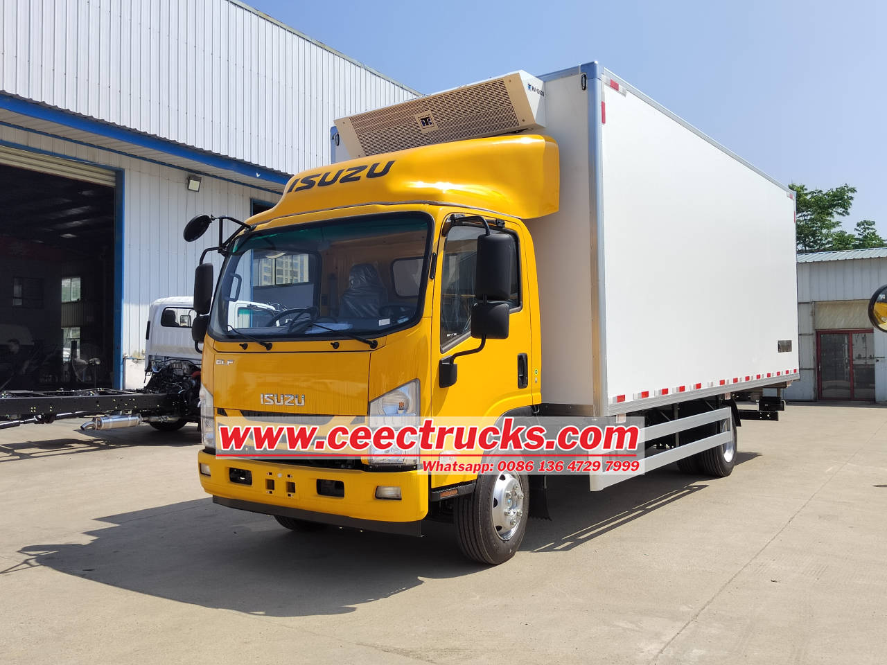 Features of Isuzu seafood refrigerated van truck