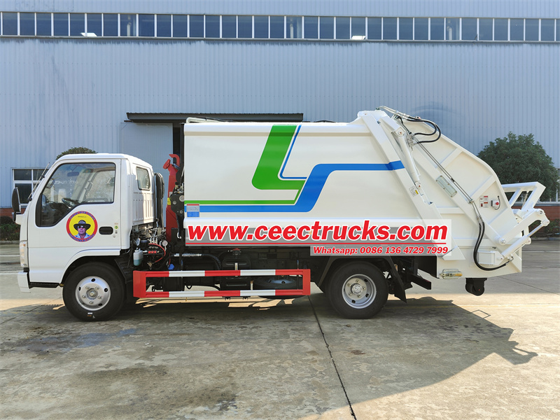 Isuzu 7 cbm hook lift compactor truck