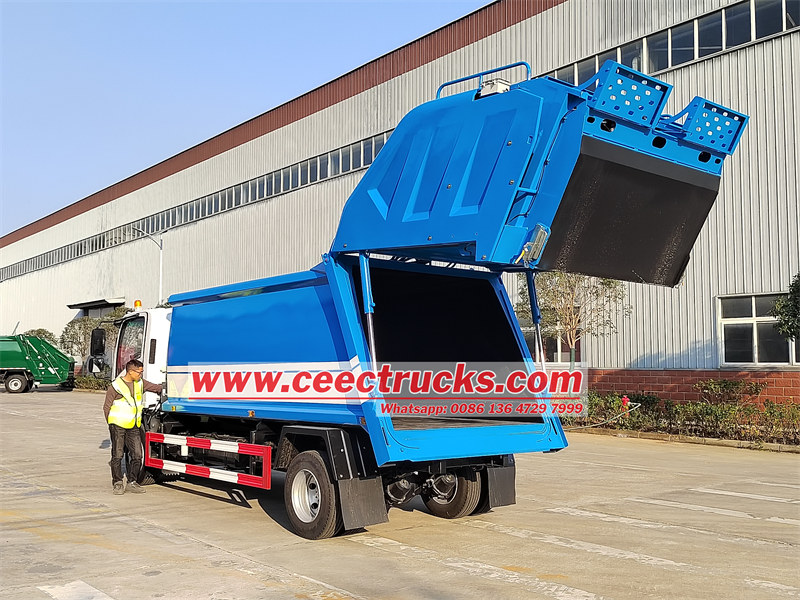 ISUZU garbage compactor truck