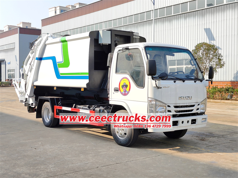 Isuzu ELF hook arm waste compactor truck