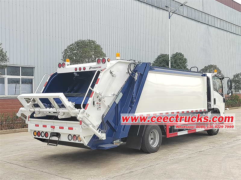 Isuzu 700P dumpster compactor truck