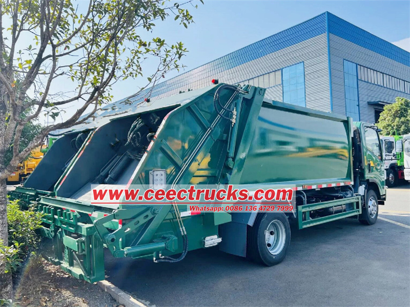 ISUZU garbage compactor truck