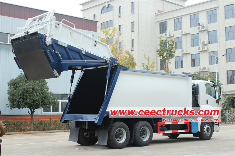 Isuzu GIGA 6X4 heavy garbage compactor truck