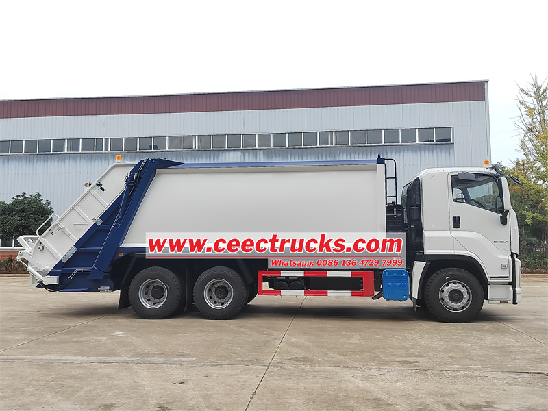 Isuzu GIGA 6X4 heavy garbage compactor truck