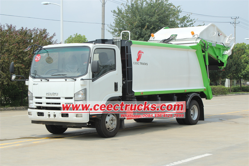 ISUZU 5cbm refuse compactor truck