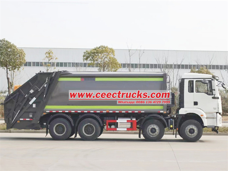 ISUZU GIGA 8x4 garbage rear loader truck