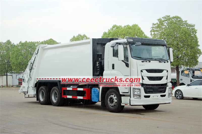 ISUZU GIGA garbage compactor truck