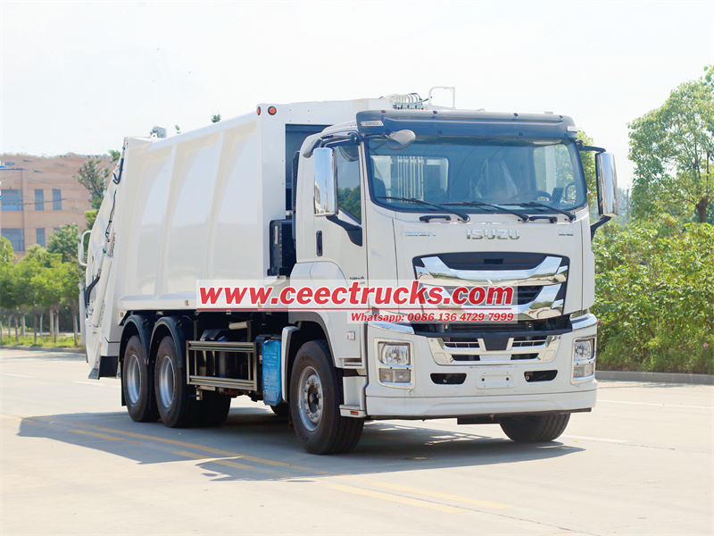 ISUZU GIGA garbage compactor truck