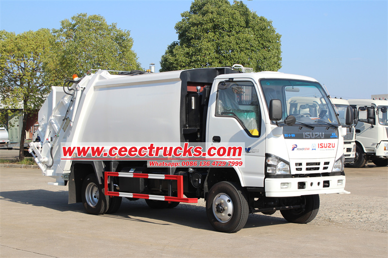 ISUZU 4x4 off-road refuse compactor truck