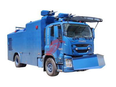 Isuzu Giga armored water cannon truck