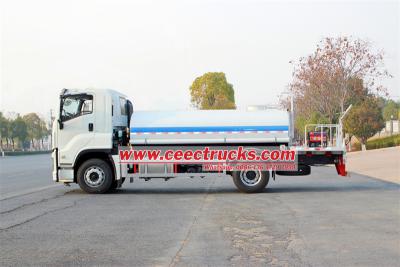 Isuzu FTR water sprinkle truck