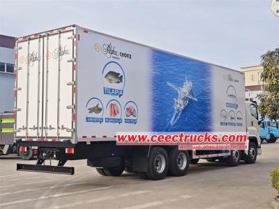 Isuzu 8x4 refrigerated reefer box truck