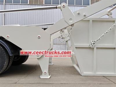 HOWO 8CBM skip loader