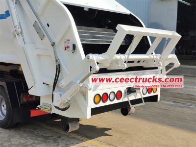 Isuzu 7 cbm hook lift compactor truck