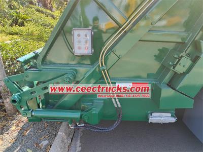 ISUZU NPR 8CBM refuse compactor truck