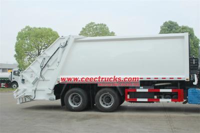 Isuzu GIGA 25 cbm mobile compactor truck