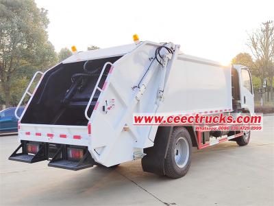 Isuzu 8 cbm rear loader recycling truck