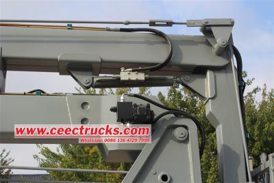 Isuzu 14m aerial platform with manlifter