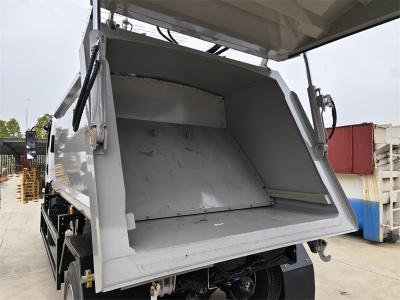 Isuzu NPR all-drive garbage rear loader