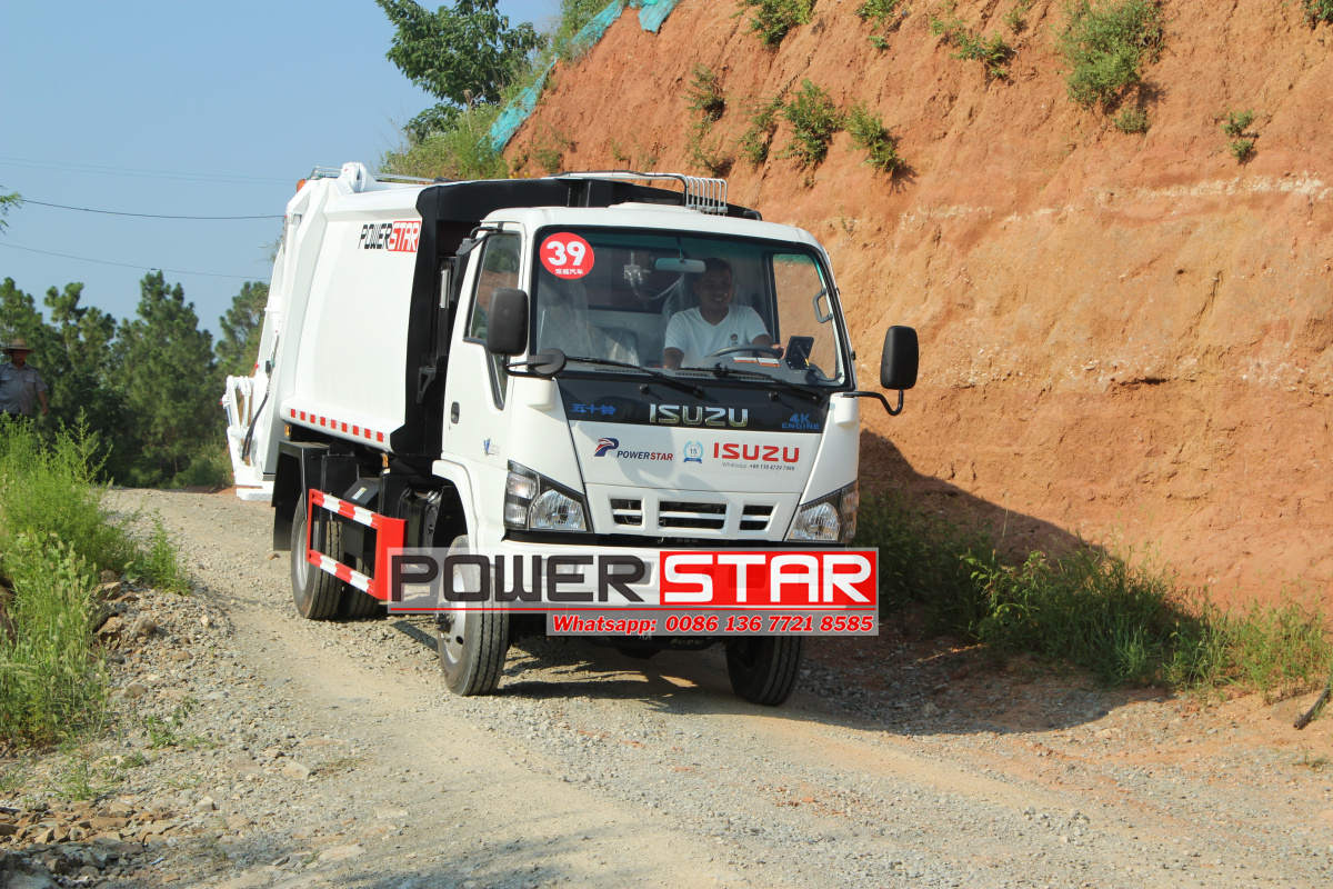 Why Philippines customer prefer Isuzu 4x4 off road Garbage Compactor?