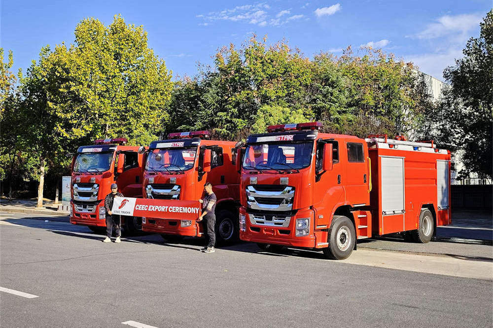 Cambodia customer purchase 3 units ISUZU GIGA foam fire truck